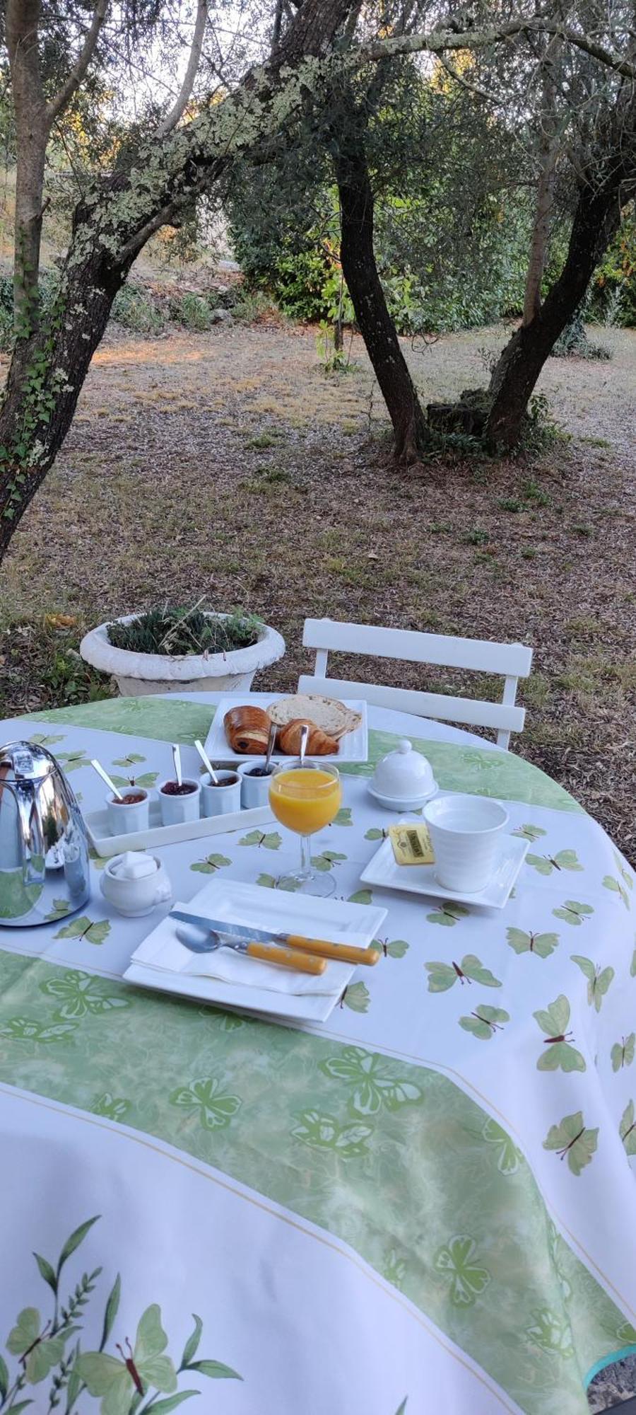 Sous Les Oliviers Hotel Туретс Екстериор снимка
